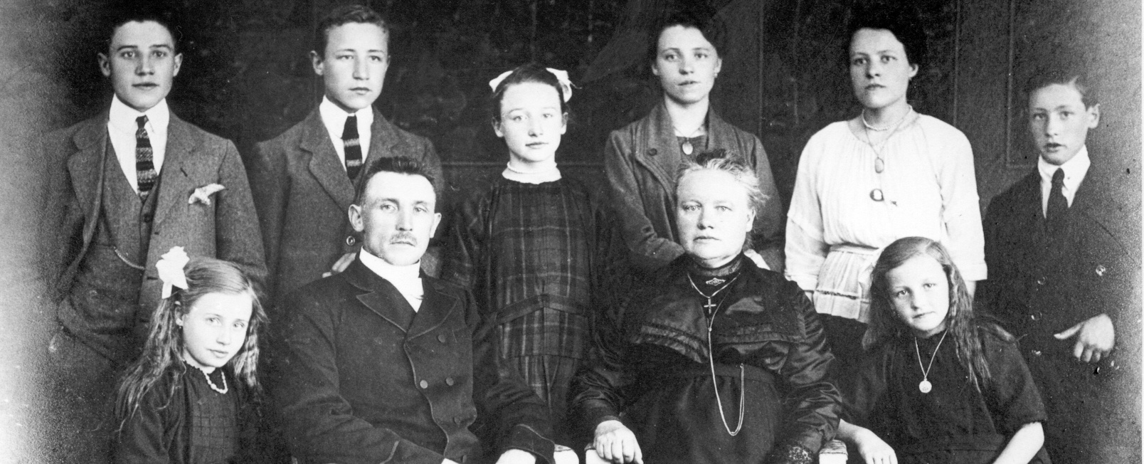 "Familie Baltus-Adang rond 1918"